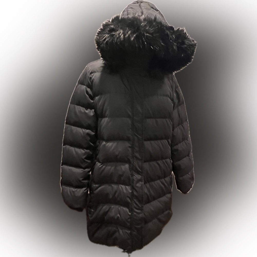 Lands’ End parka Jacket size XL great condition fluffy with removable hoodie.